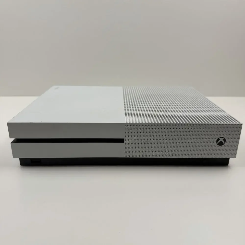 Microsoft XBOX One S Model 1681 (White) Turns On For Parts/Repair - HDMI Issue